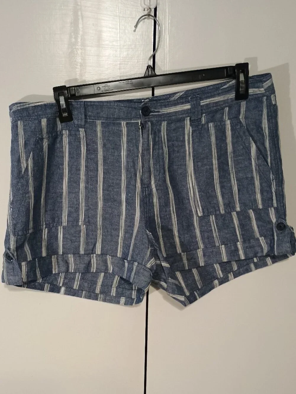 Gap Women’s Size 16 Blue White Striped Linen Cotton Shorts Cuffed Hem Casual